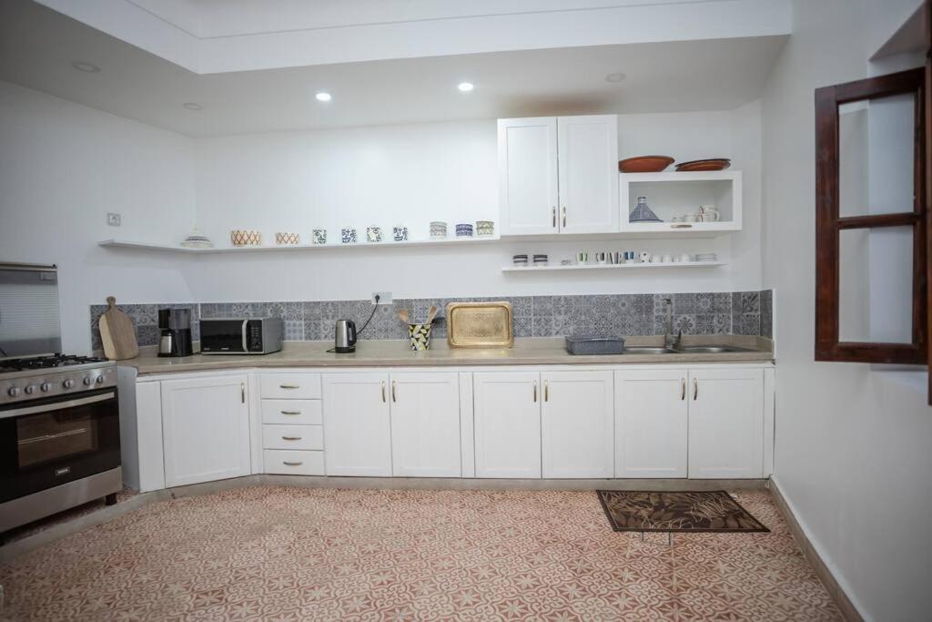 Vakantiehuis Paisible Privatif Au Coeur De Marrakech *