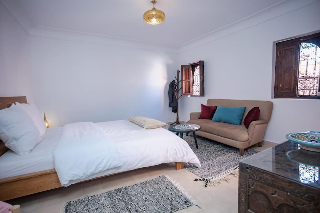 Vakantiehuis Paisible Privatif Au Coeur De Marrakech *